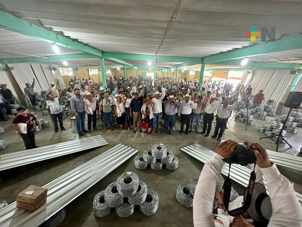 «Tianguis Ganadero» apoya a sector ganadero y pecuario, en Juan Rodríguez Clara