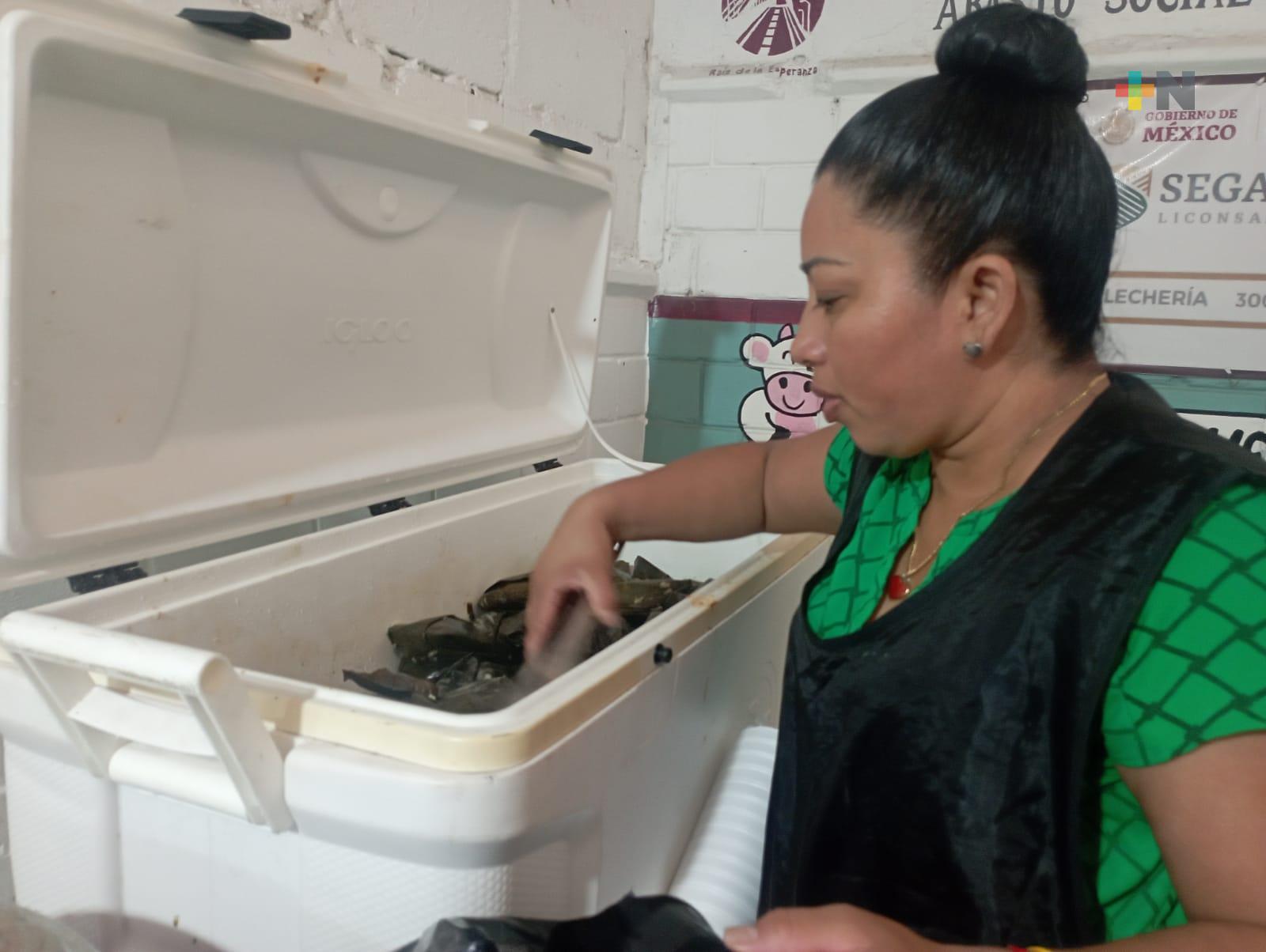 En Mercado Puerto México de Coatzacoalcos celebran Día de la Candelaria