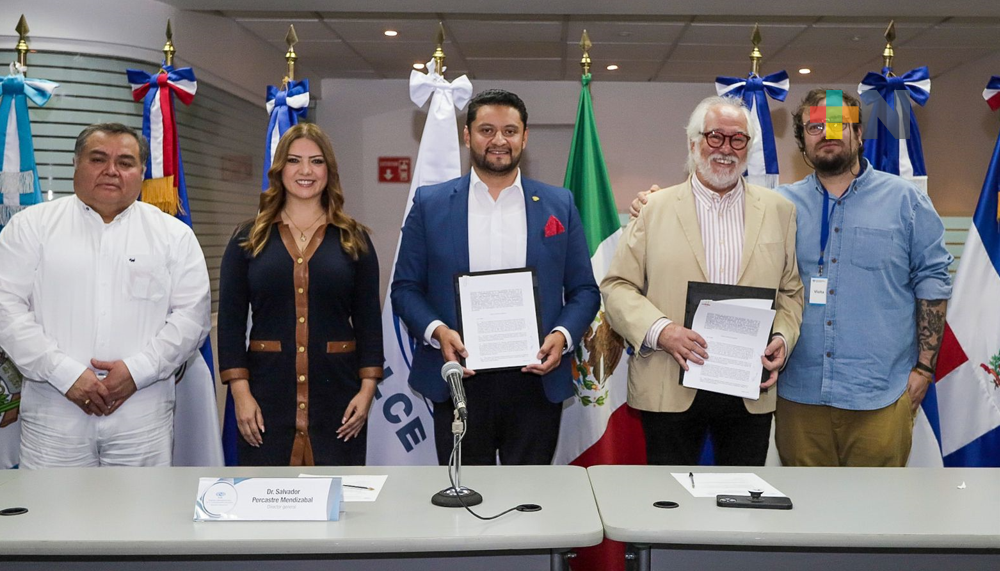 Firman convenio Red México e ILCE para formación profesional y certificación
