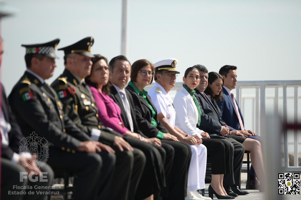 La Bandera Nacional representa el espíritu de unidad, libertad, valor y justicia: Verónica Hernández