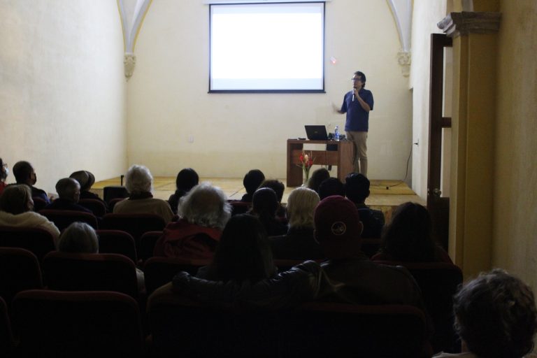 Realiza MAEV el conversatorio “El Chango García Cabral: La imagen como fuente para el periodismo y la historia”