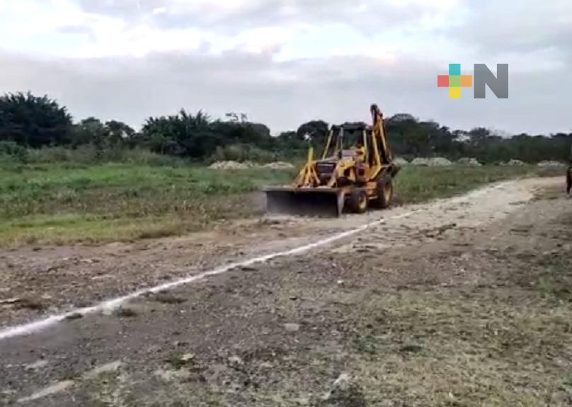 Basurero clandestino se convertirá en estadio de futbol de Yanga