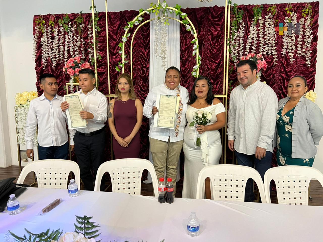 Otra boda colectiva en Tres Valles; al igual que en otras, matrimonios igualitarios