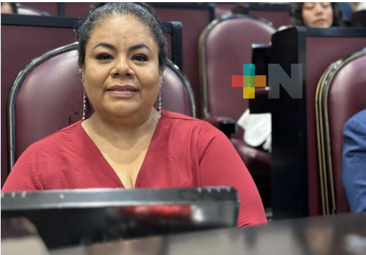 Prepara diputada Illya Escobar reunión con maestros jubilados en Los Tuxtlas