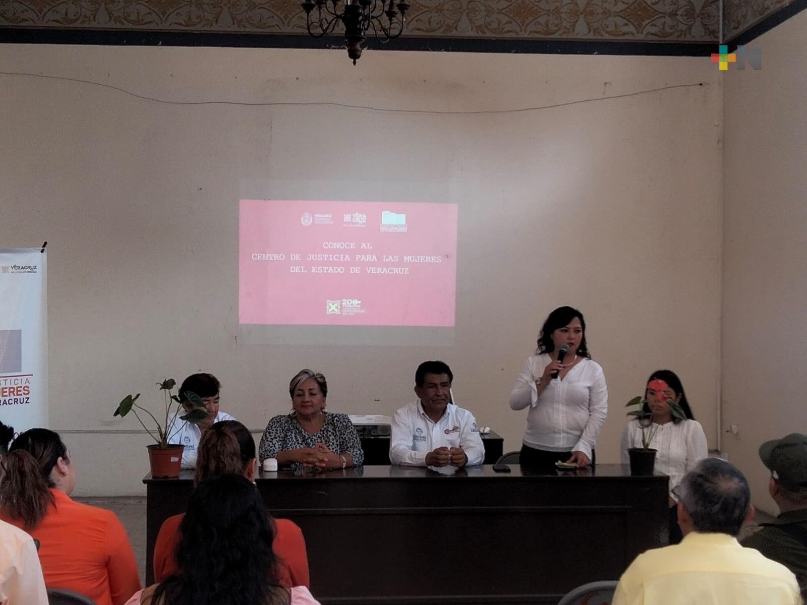 Cejum de Veracruz capacitó a funcionarios municipales de Coatepec