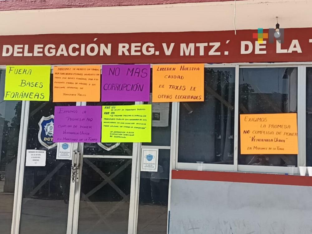 Con manifestación, taxistas de Martínez de la Torre piden salida de transporte foráneo