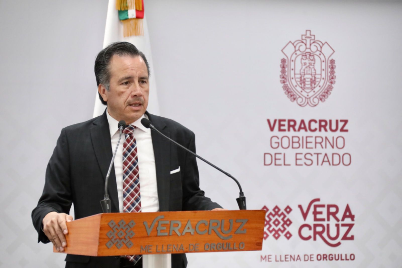 Todo el peso de la ley, cero impunidad en feminicidio de universitaria: mandatario de Veracruz