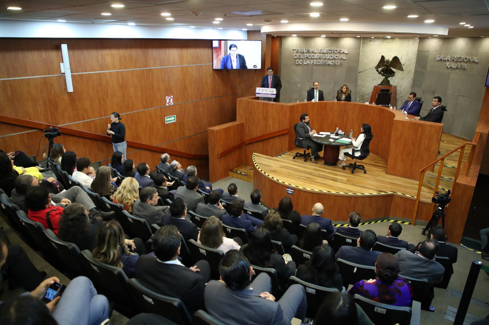 Rinde informe de labores Eva Barrientos, presidenta de Sala Regional Xalapa del TEPJF