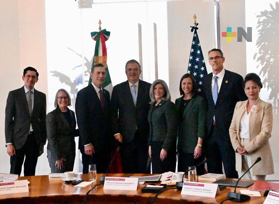 Canciller Ebrard encabeza reunión con congresistas estadounidenses
