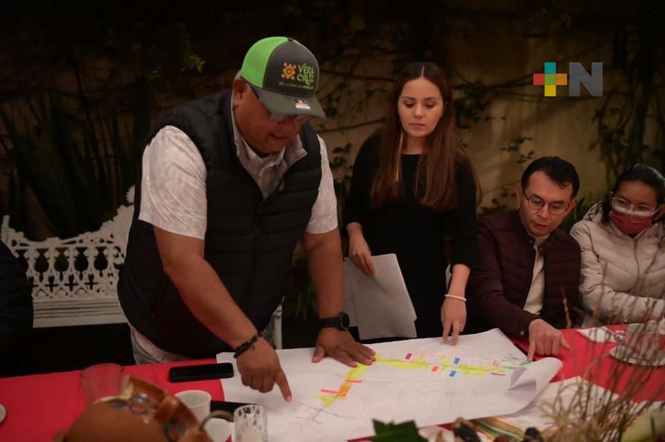 Eric Cisneros, alcaldes y alcaldesas revisan avances de segunda etapa en libramiento de Coatepec