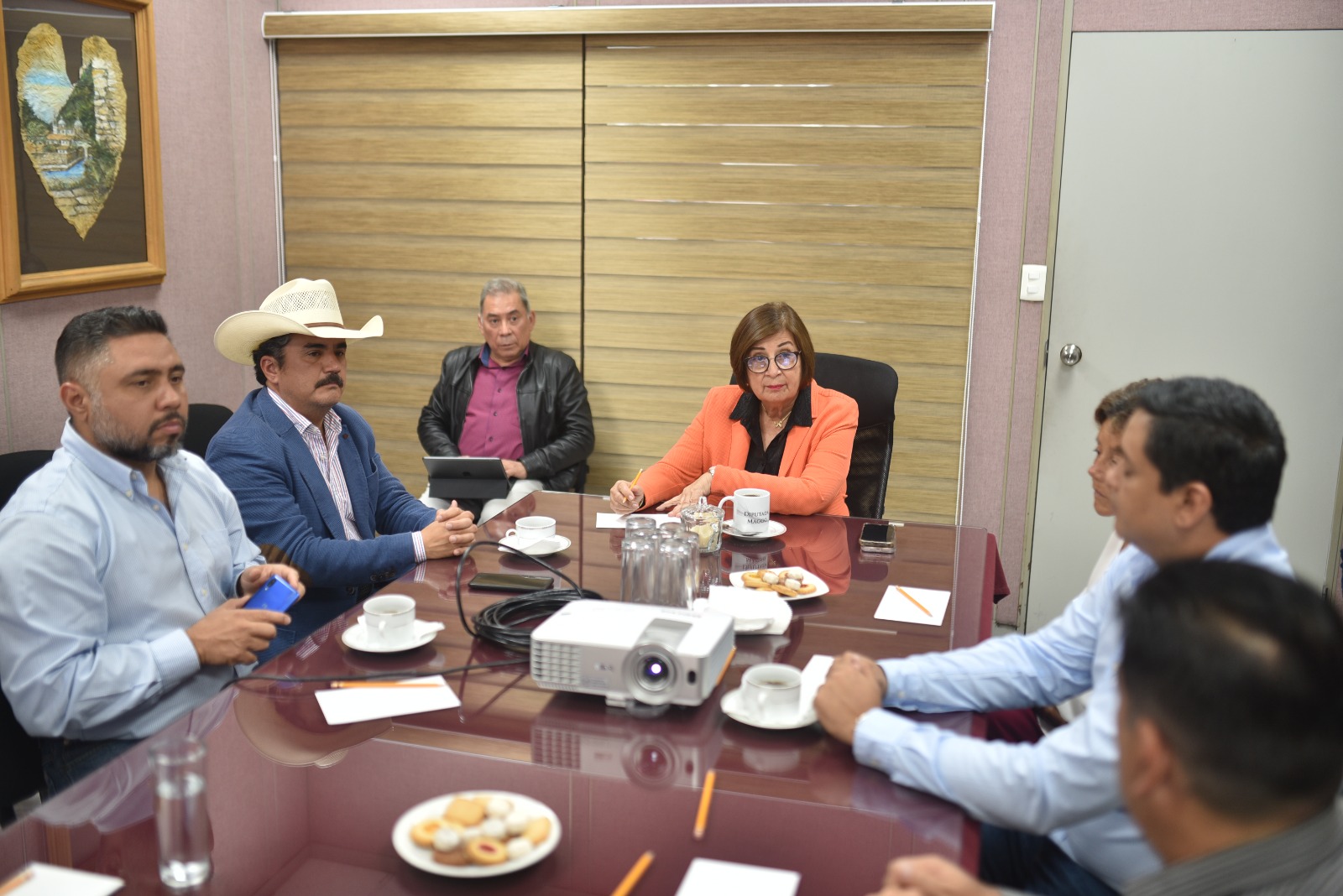 Atiende Margarita Corro a productores de aguacate veracruzano