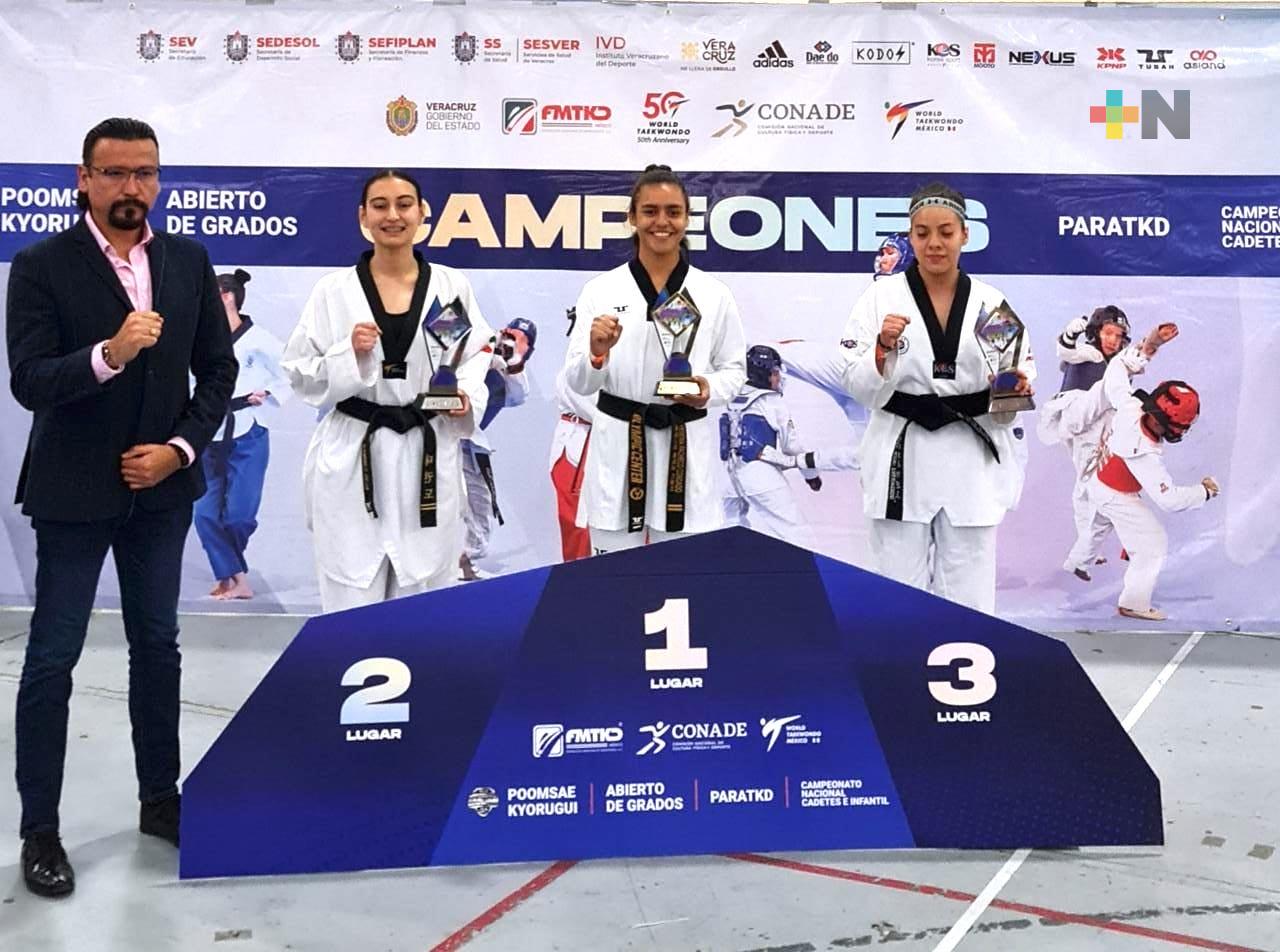 Conquista presea de oro Yesenia Pacheco en Nacional de Taekwondo