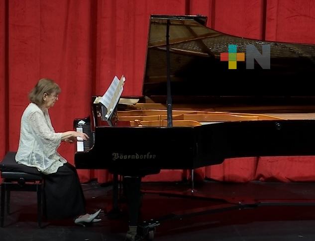 Se realizó concierto y gala poética “Presencia de Rumania en Xalapa”