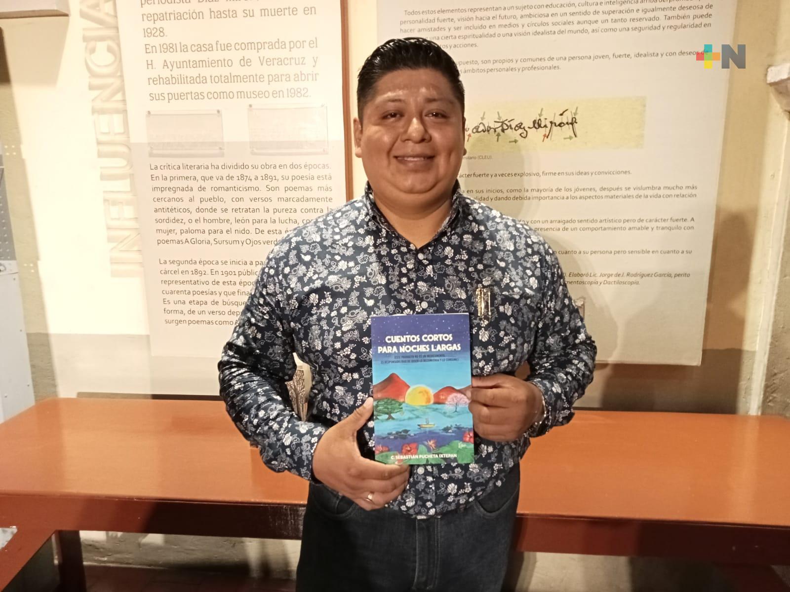 Sebastián Pucheta presentó el libro titulado «Cuentos cortos para noches largas»