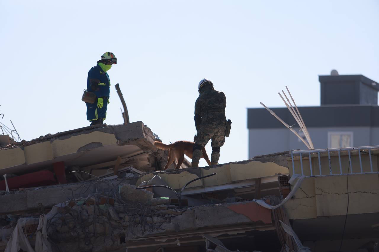 Misión Rescate inicia labores de búsqueda en Turquía: Ebrard