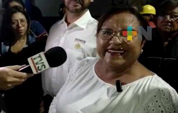 Alcaldesa toma con humor foto viralizada