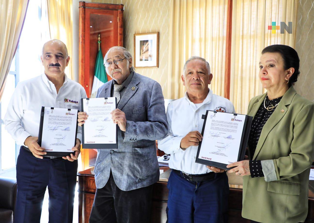 Firman convenio Ayuntamiento y Bomberos de Xalapa