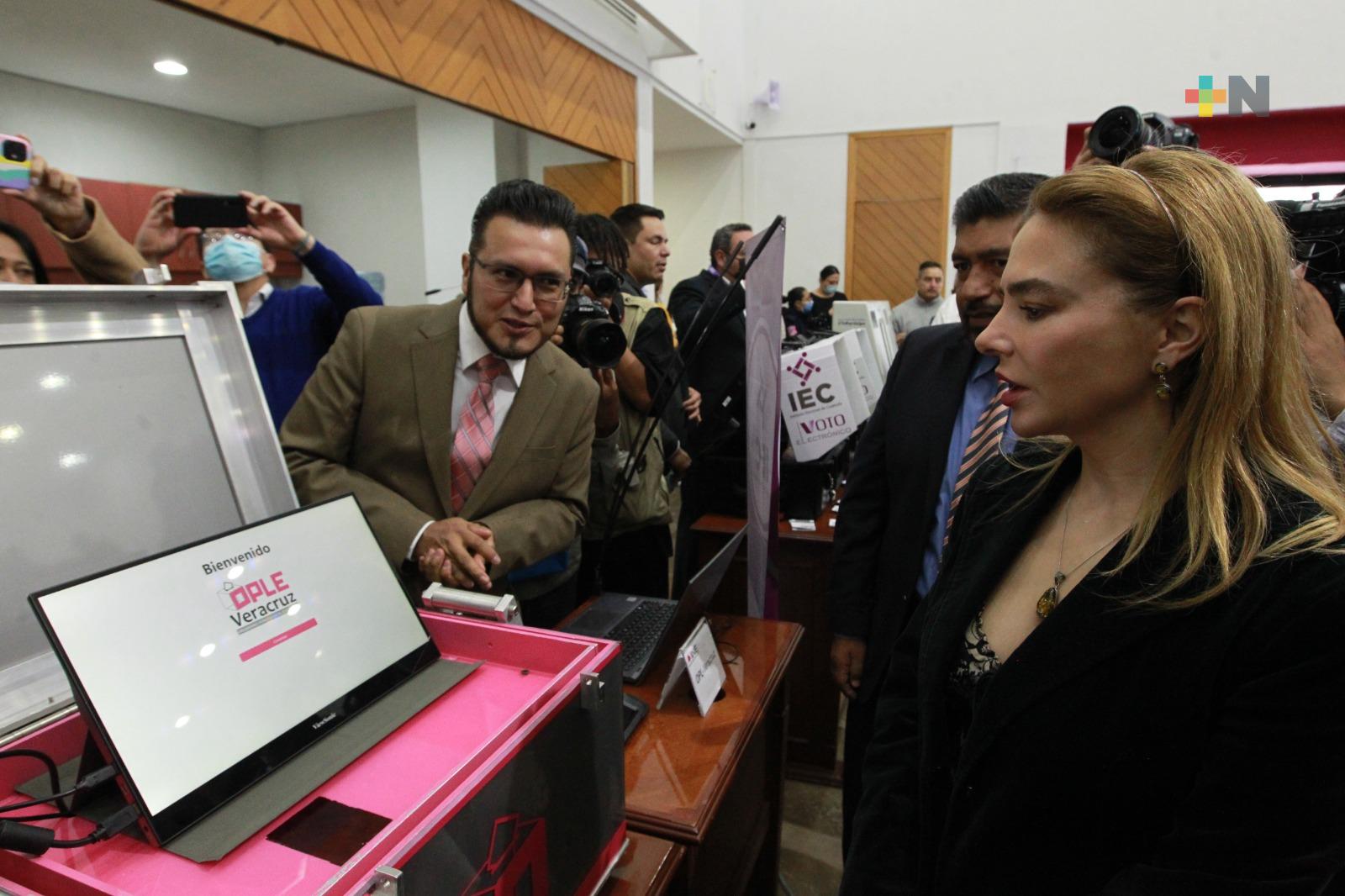 Presenta INE urna electrónica 7.0 con lo que avanza en la implementación de la tecnología en los procesos electorales