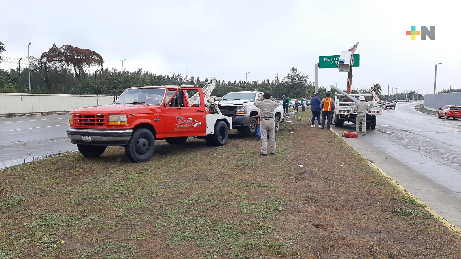 Accidente vehicular deja daños materiales en municipio de Veracruz