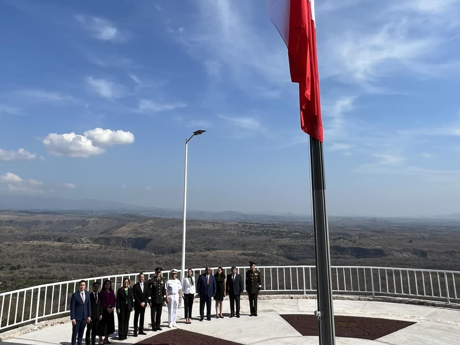 Encabezó gobernador Cuitláhuac García acto conmemorativo al Día de la Bandera