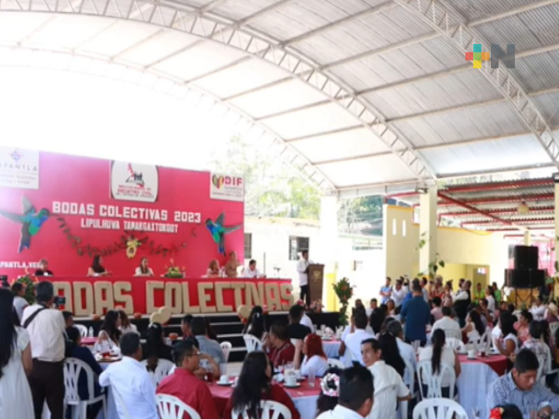 Más de 120 parejas se unieron en legítimo matrimonio en Papantla