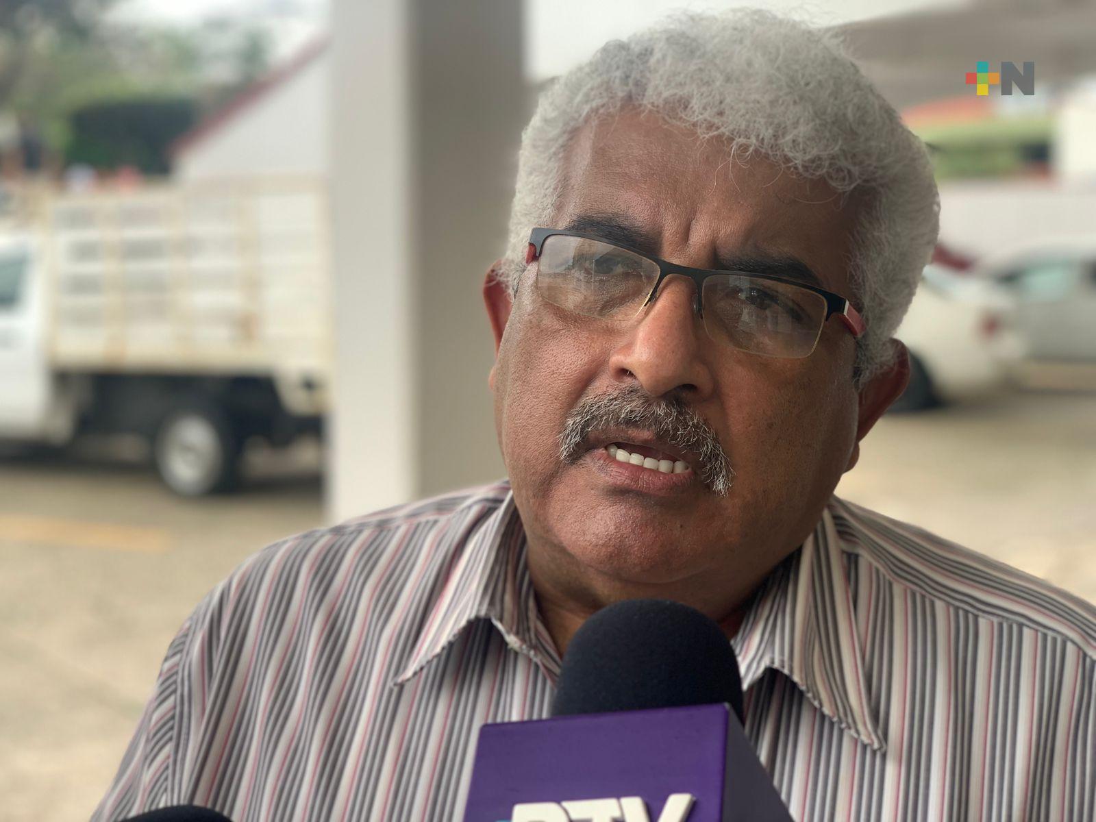 Aumento en costo de licencia afecta a taxistas de Coatzacoalcos: Rodolfo Garza