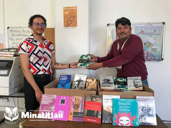 Llegan más de 100 libros nuevos a biblioteca de Minatitlán
