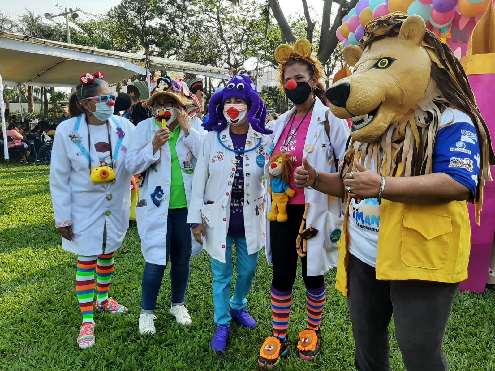 Doctores payaso alegran a pacientes de Hospital Infantil de Veracruz