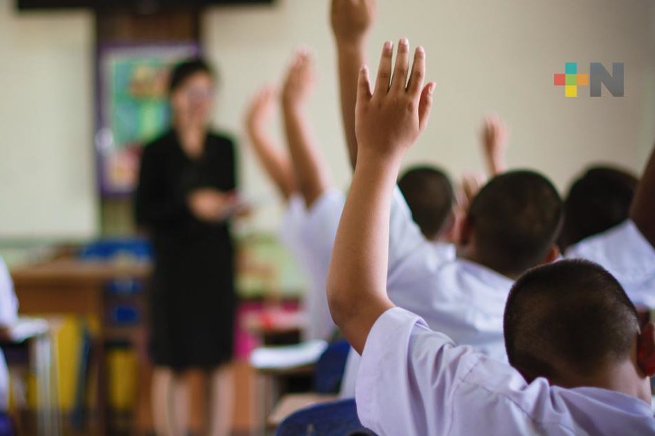 Más de 24 millones de estudiantes de Educación Básica reinician actividades este lunes