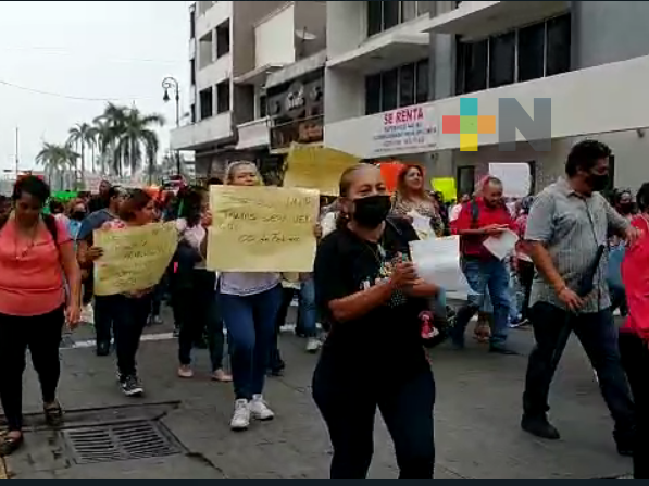 SETSUV se manifiesta en calles de Centro Histórico de Veracruz