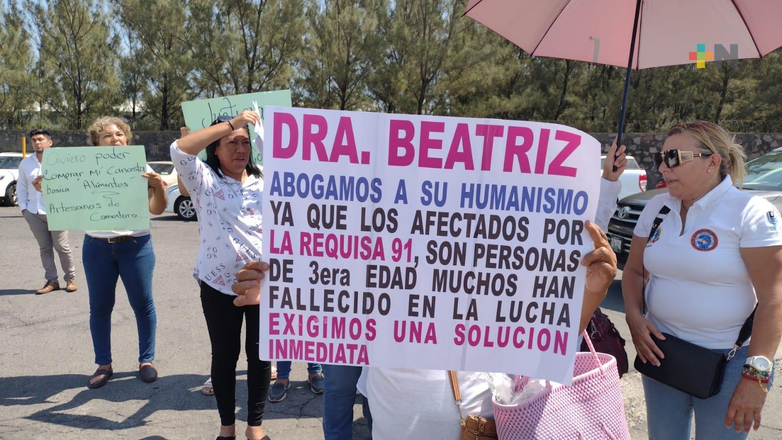Piden a Gutiérrez Müller su intervención en conflicto laboral generado en requisa del puerto