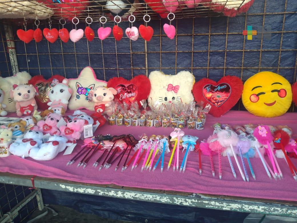 Inició venta por Día del Amor y la Amistad; peluches los más solicitados