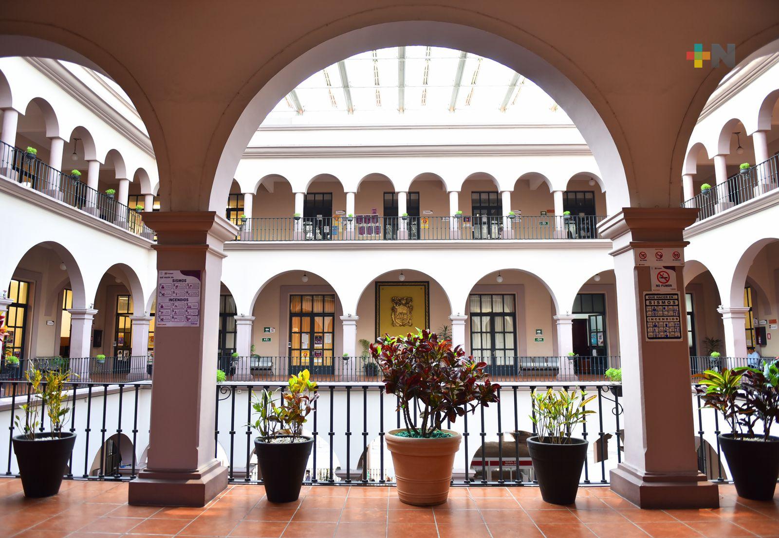 Muy costoso basificar a trabajadores del ayuntamiento de Xalapa: Miguel Ángel Briones