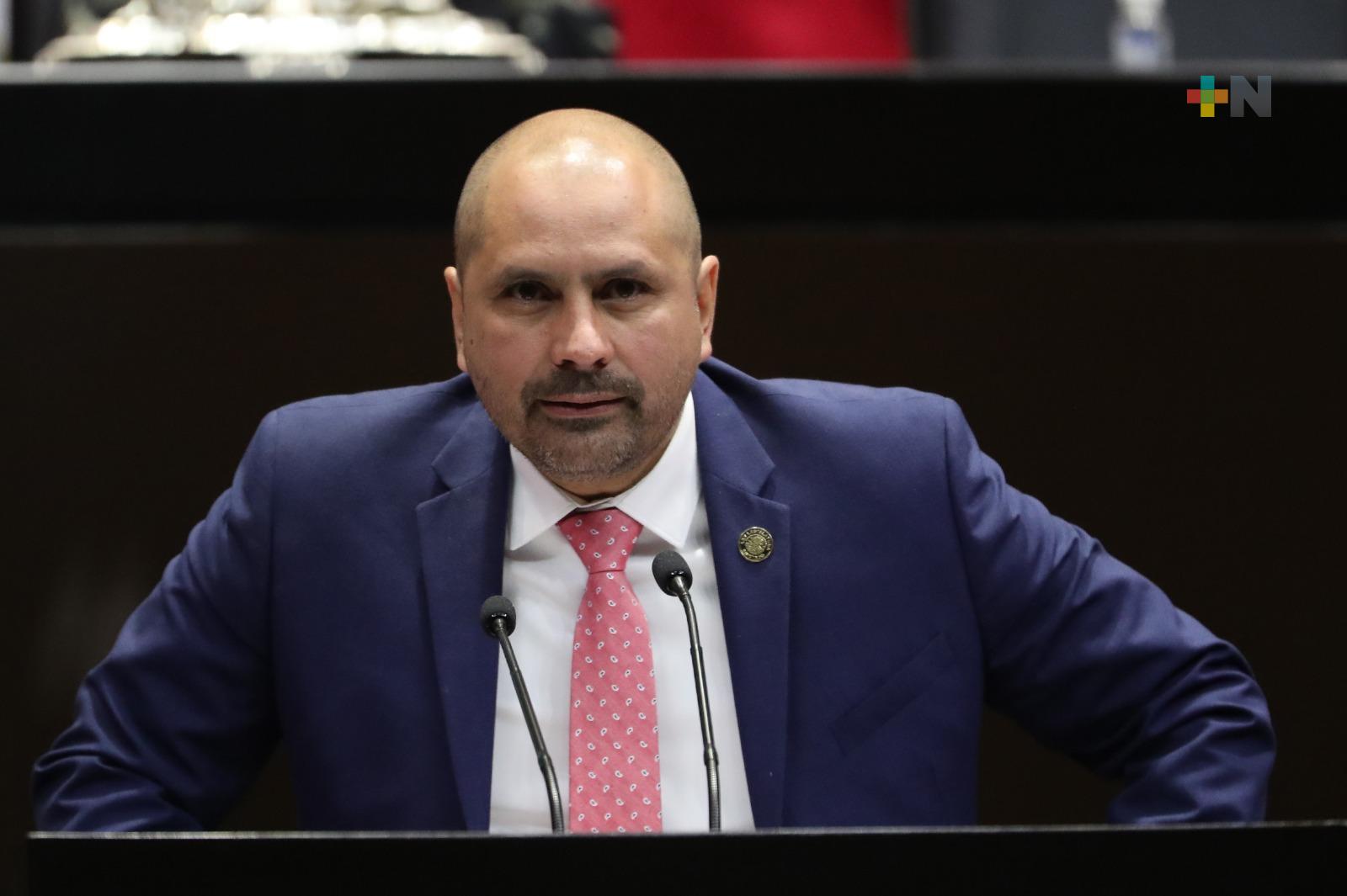 Plantea Óscar Gutiérrez iniciativa para eficientar tránsito vehicular en casetas