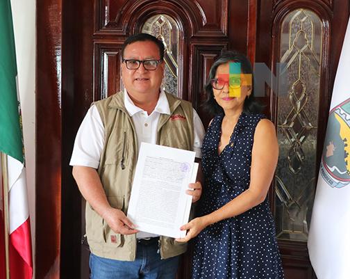 Formalizan donación de inmueble que albergará campus UV en Agua Dulce