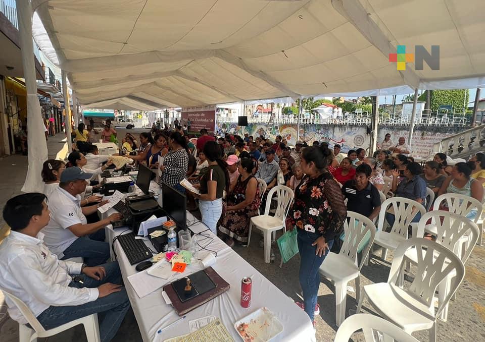 Brigadas itinerantes del Registro Civil brindan más de mil 700 servicios en Tlapacoyan