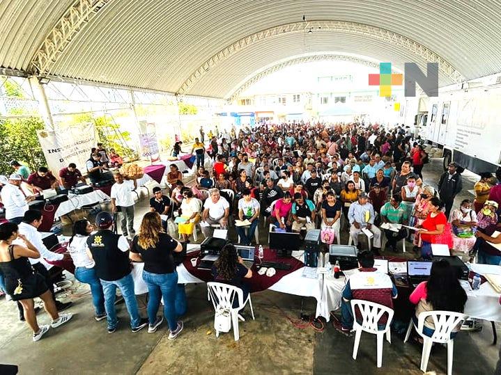 Este domingo, Brigadas Itinerantes del Registro Civil atienden a ciudadanía de Texistepec