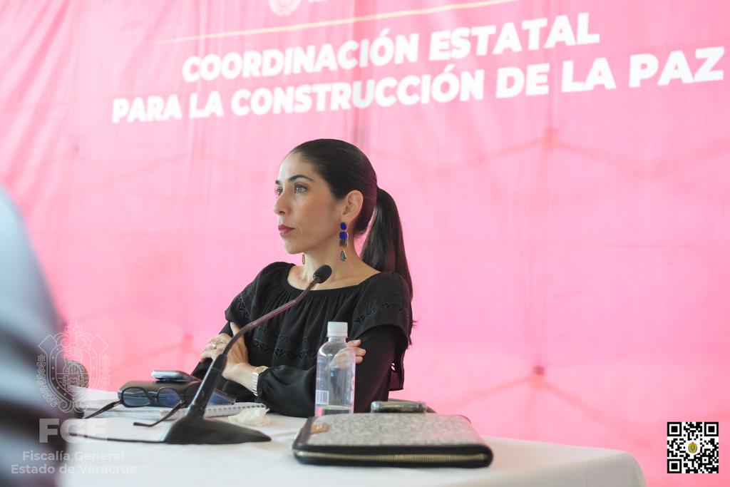 Fiscal Verónica Hernández participa en la Mesa para la Construcción de la Paz