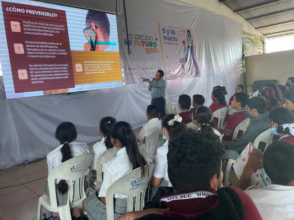 Capacita UECS a estudiantes mediante “Verbenas por La Paz”