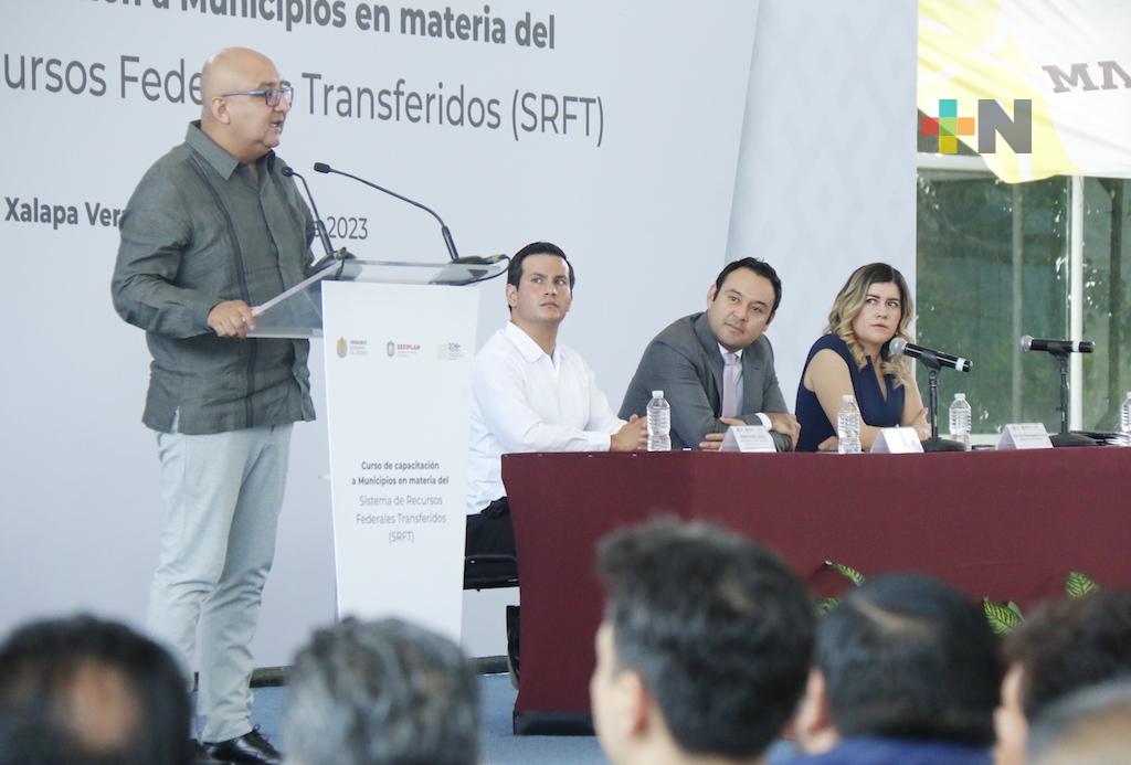 Capacita Sefiplan a municipios en transparencia de recursos federales