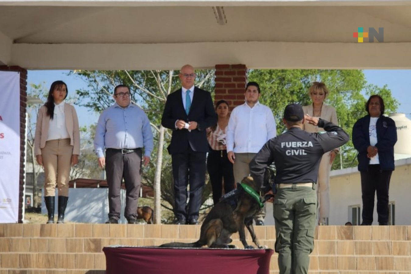 Se retiran con honores ocho elementos caninos de Fuerza Civil