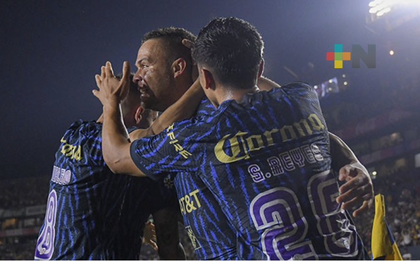 América cazó a los Tigres y apagó «El Volcán»