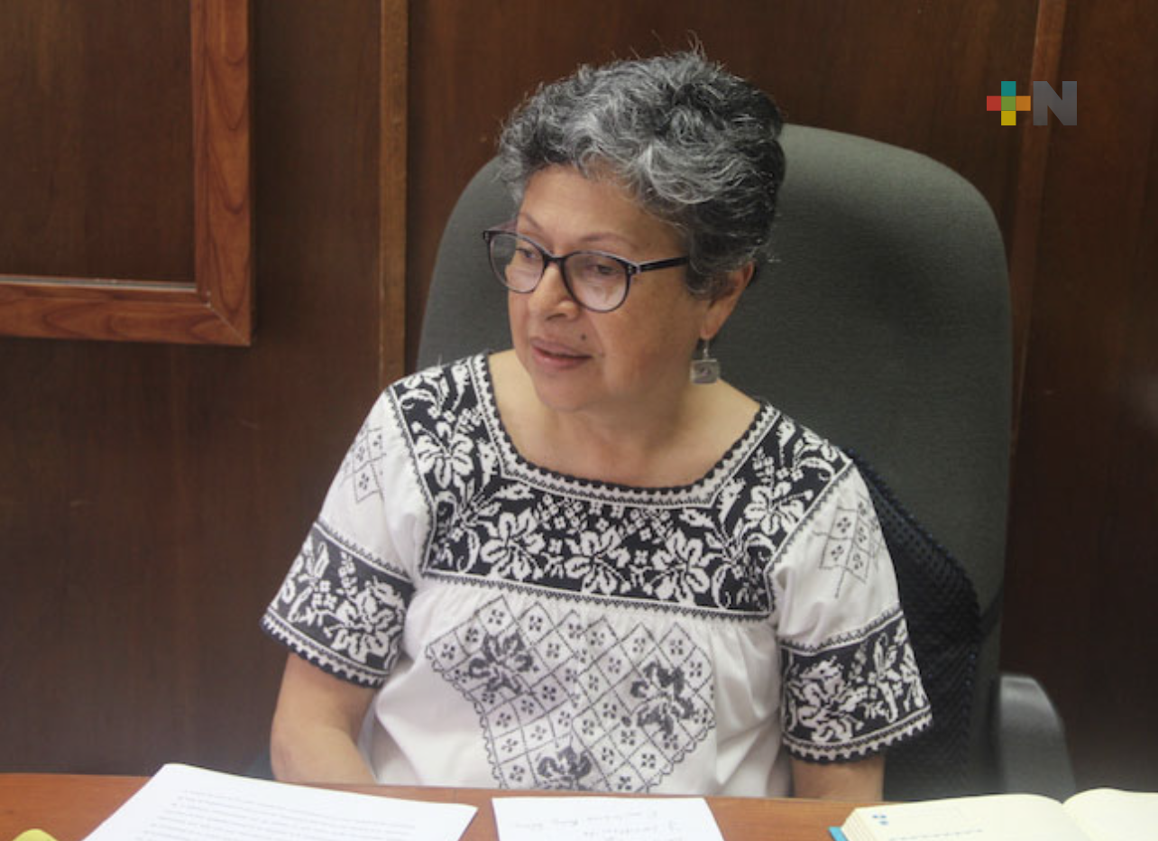 Luto en la cultura veracruzana, falleció Esther Hernández Palacios