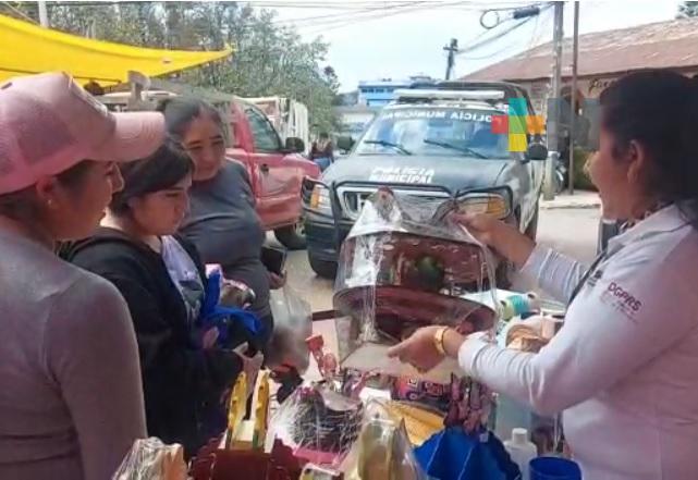 Cereso Huayacocotla continúa promocionando artesanías elaboradas por internos
