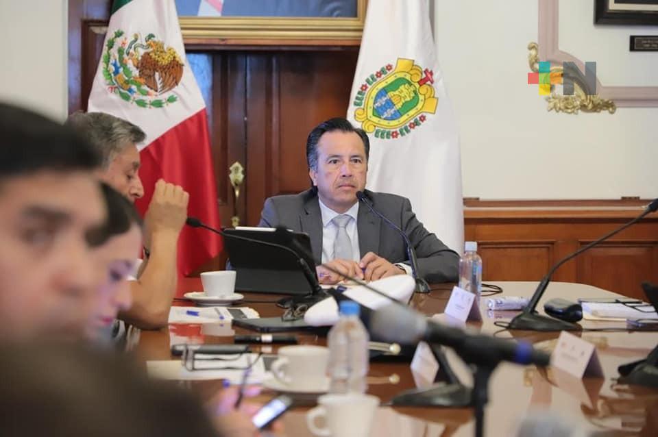 Gobernador mediará en conflicto y garantiza construcción del panteón forense