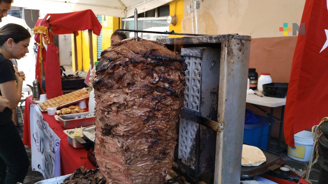 Inicia festival por Día del Taco en plaza gastronómica de San José