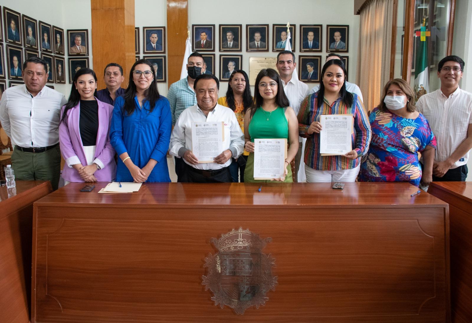 Firma Ayuntamiento de Córdoba convenio con la Secretaría de Trabajo