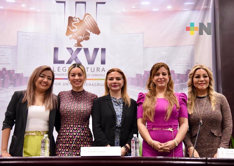 En el Congreso, ponencia sobre participación política de las mujeres