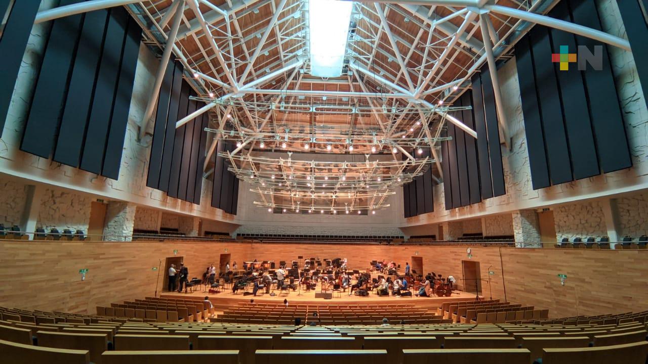 Presentación de la Orquesta Sinfónica de Xalapa con estrenos y dos mujeres solistas