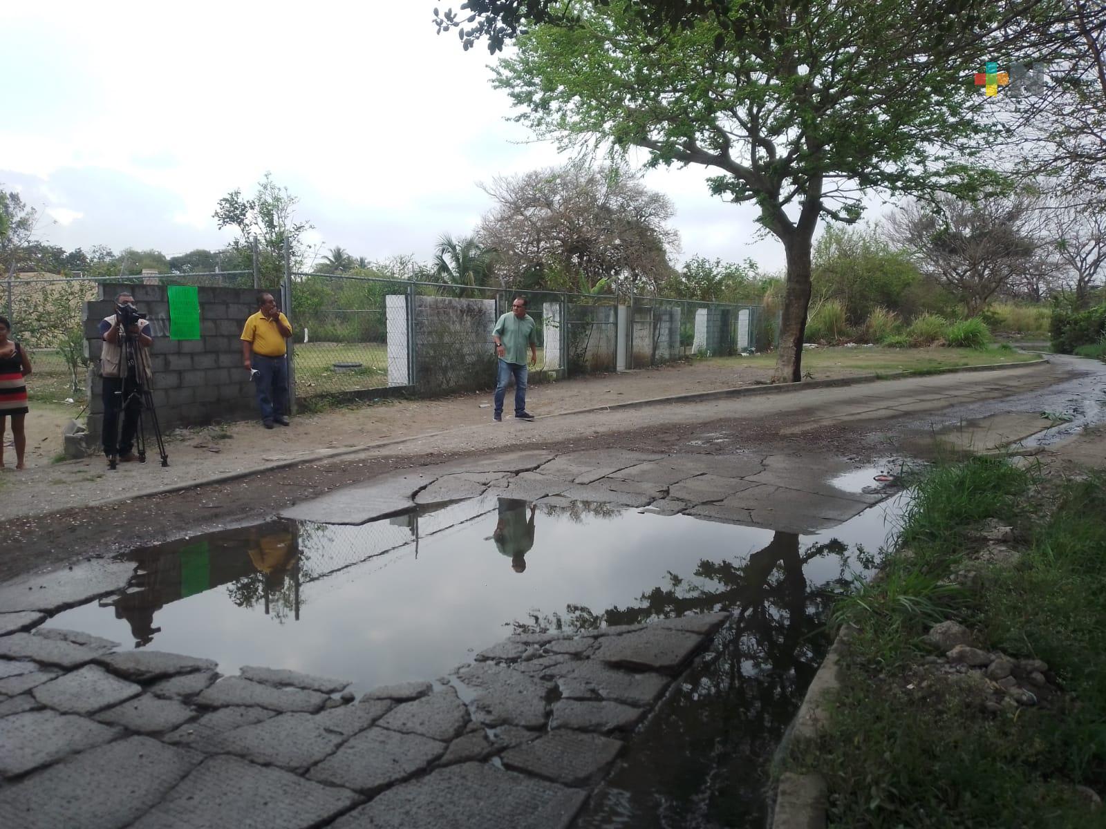 Vecinos de Hacienda Sotavento se quejan del abandono del fraccionamiento